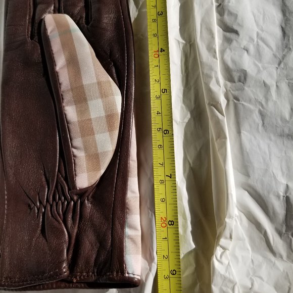 Burberry Pink and Brown Plaid Gloves - Picture 3 of 16